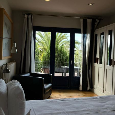 פלאמוס Hotel Trias מראה חיצוני תמונה