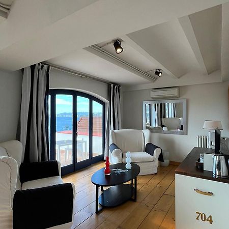 פלאמוס Hotel Trias מראה חיצוני תמונה