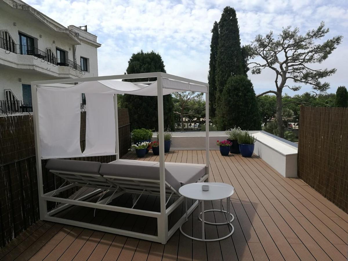 פלאמוס Hotel Trias מראה חיצוני תמונה
