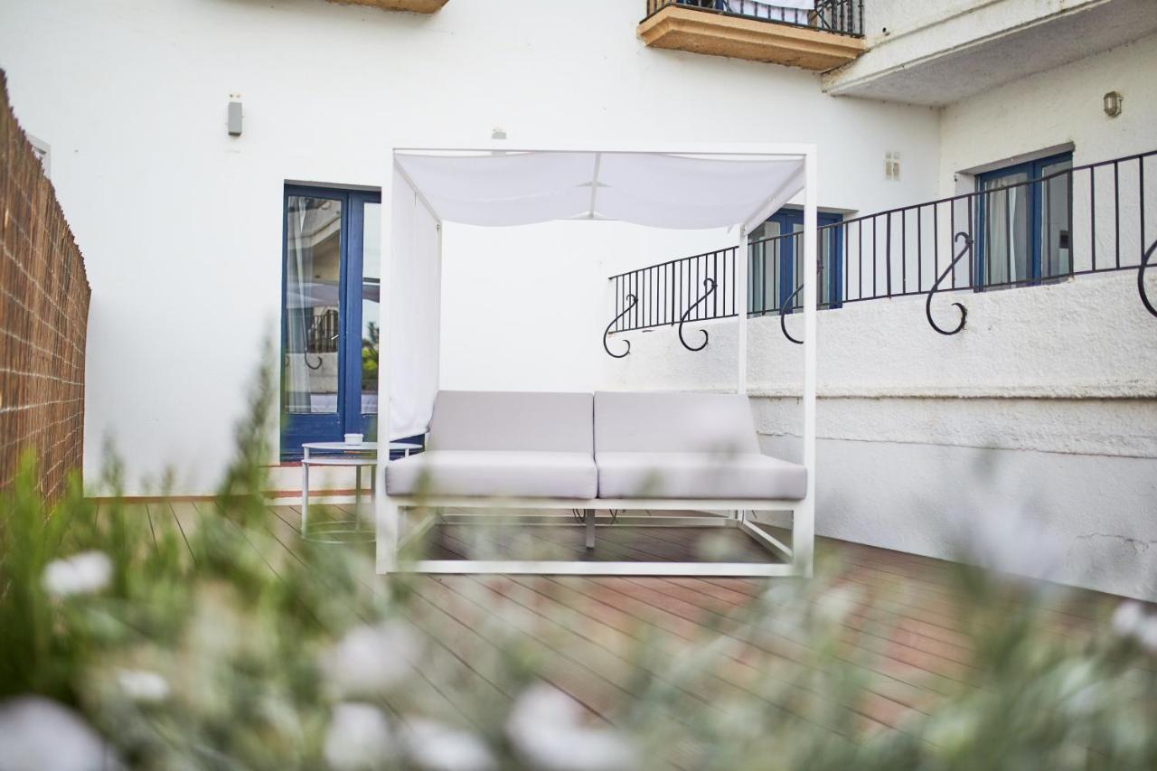 פלאמוס Hotel Trias מראה חיצוני תמונה