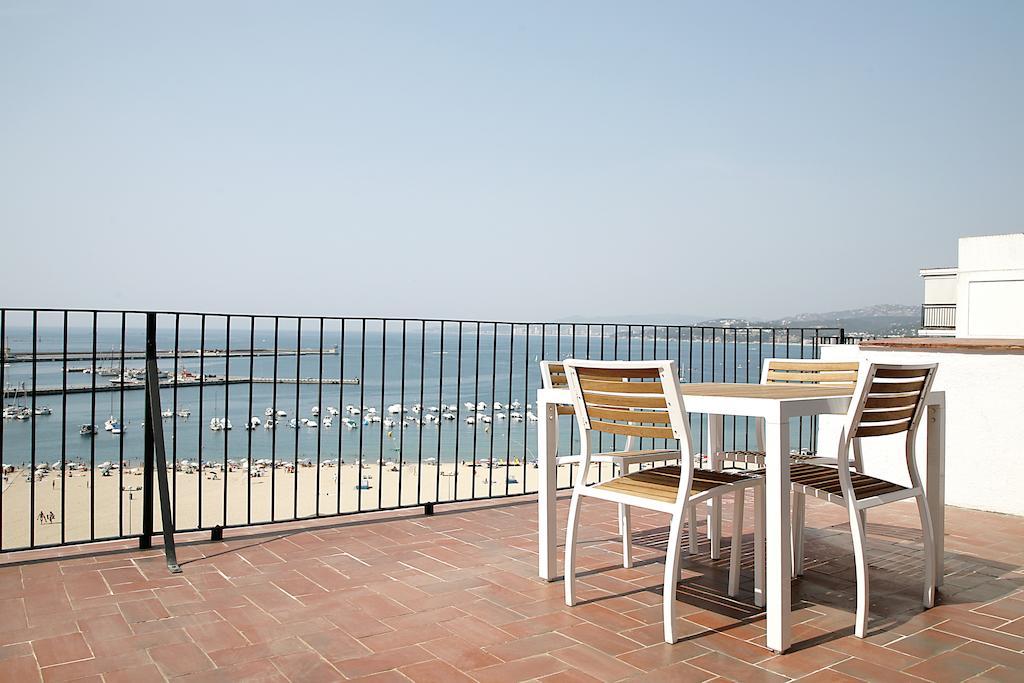 פלאמוס Hotel Trias מראה חיצוני תמונה