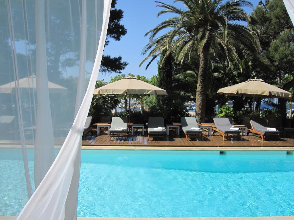 פלאמוס Hotel Trias מראה חיצוני תמונה